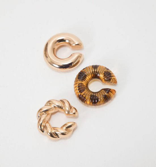SET X 3 EARCUFF