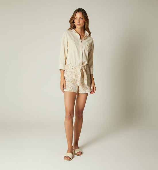 SHORT TIRO SUPER ALTO CON BOLSILLOS