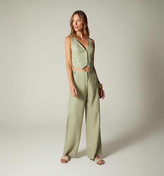PANTALÓN CON PRETINA