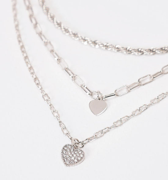 COLLAR CADENAS Y CORAZONES