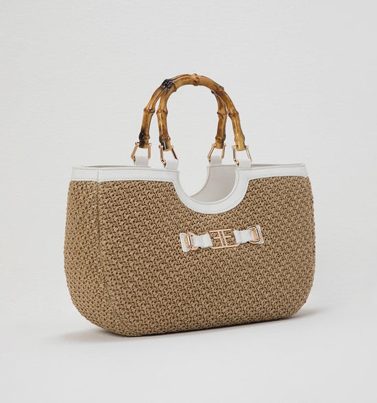 BOLSO DE MANO CON TEXTURA TEJIDA