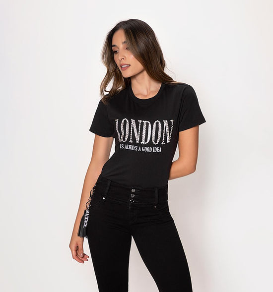 CAMISETA LONDON CON CADENAS