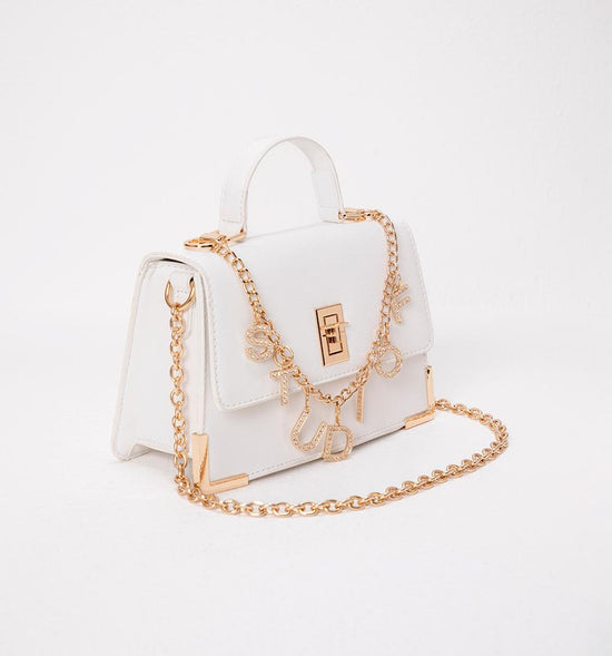 BOLSO  MANOS LIBRES CON CADENA LOGO STUD