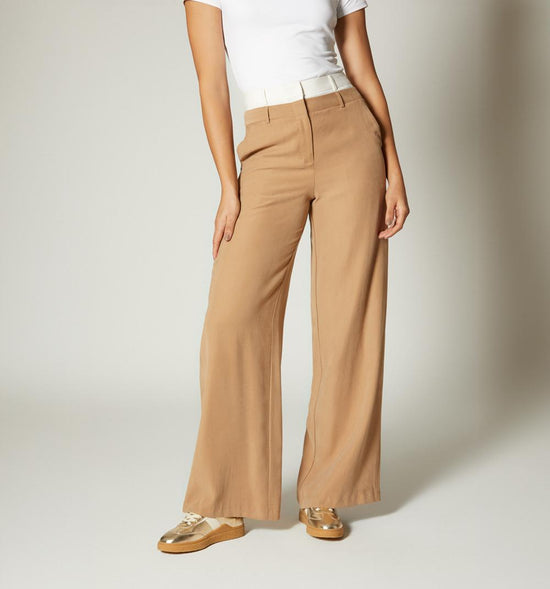 PANTALON TIRO ALTO CON DOBLE PRETINA