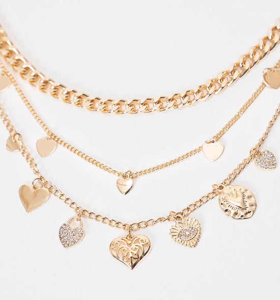 COLLAR CADENAS Y DIJES CORAZON