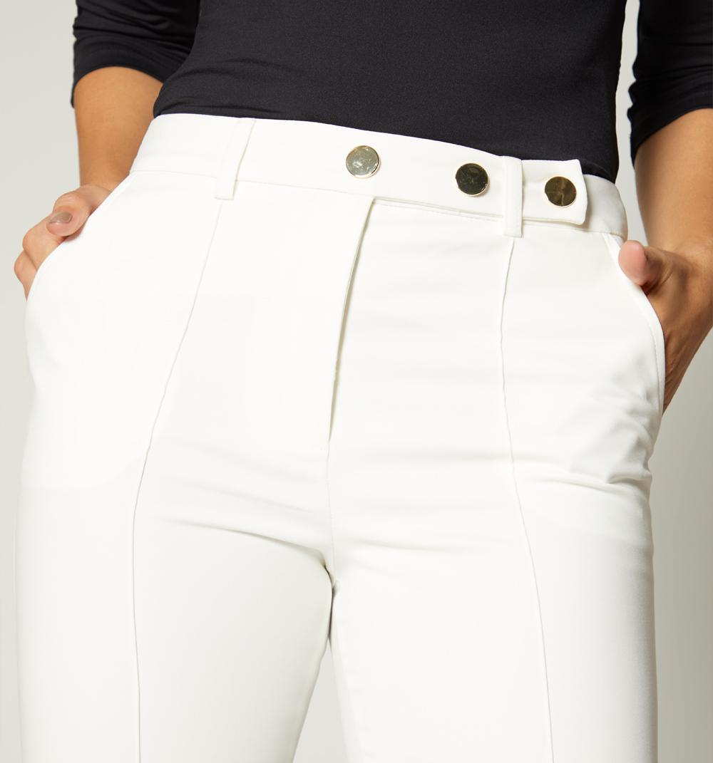 PANTALON TIPO CHINO CON ABERTURA EN BOTA - 4